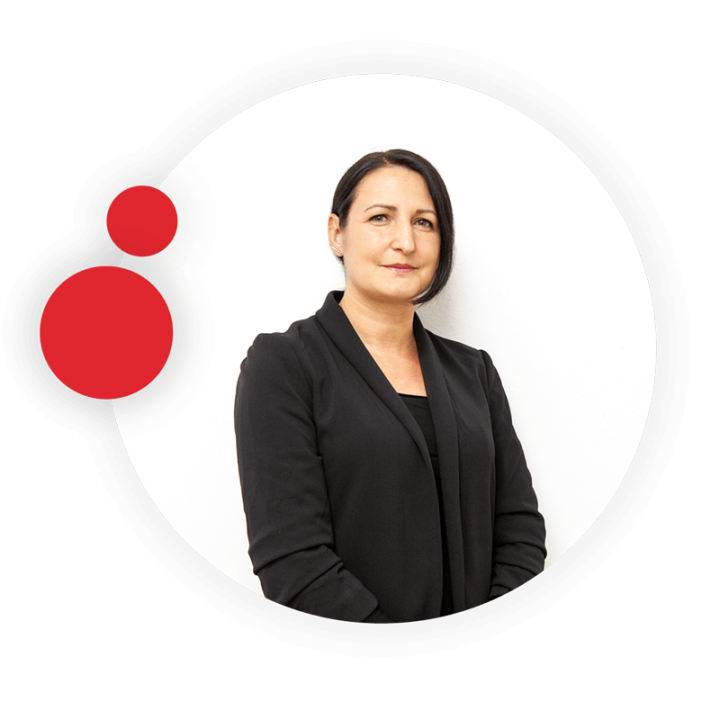 aleksandra baczek finance manager hq plastics